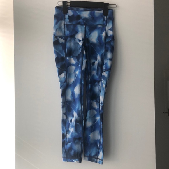 Lululemon Speed Up Tight 25” - Picture 5 of 10